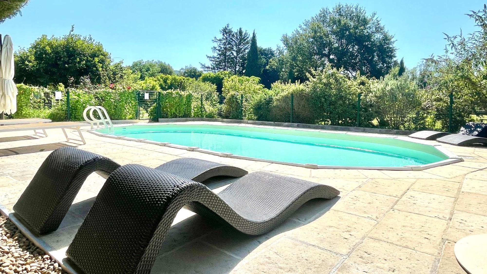 Rendez-Vous Avec Les Cigales - Gite 6 Personnes 100M2 - Piscine Privee - Climatisation Cheval-Blanc Exterior photo