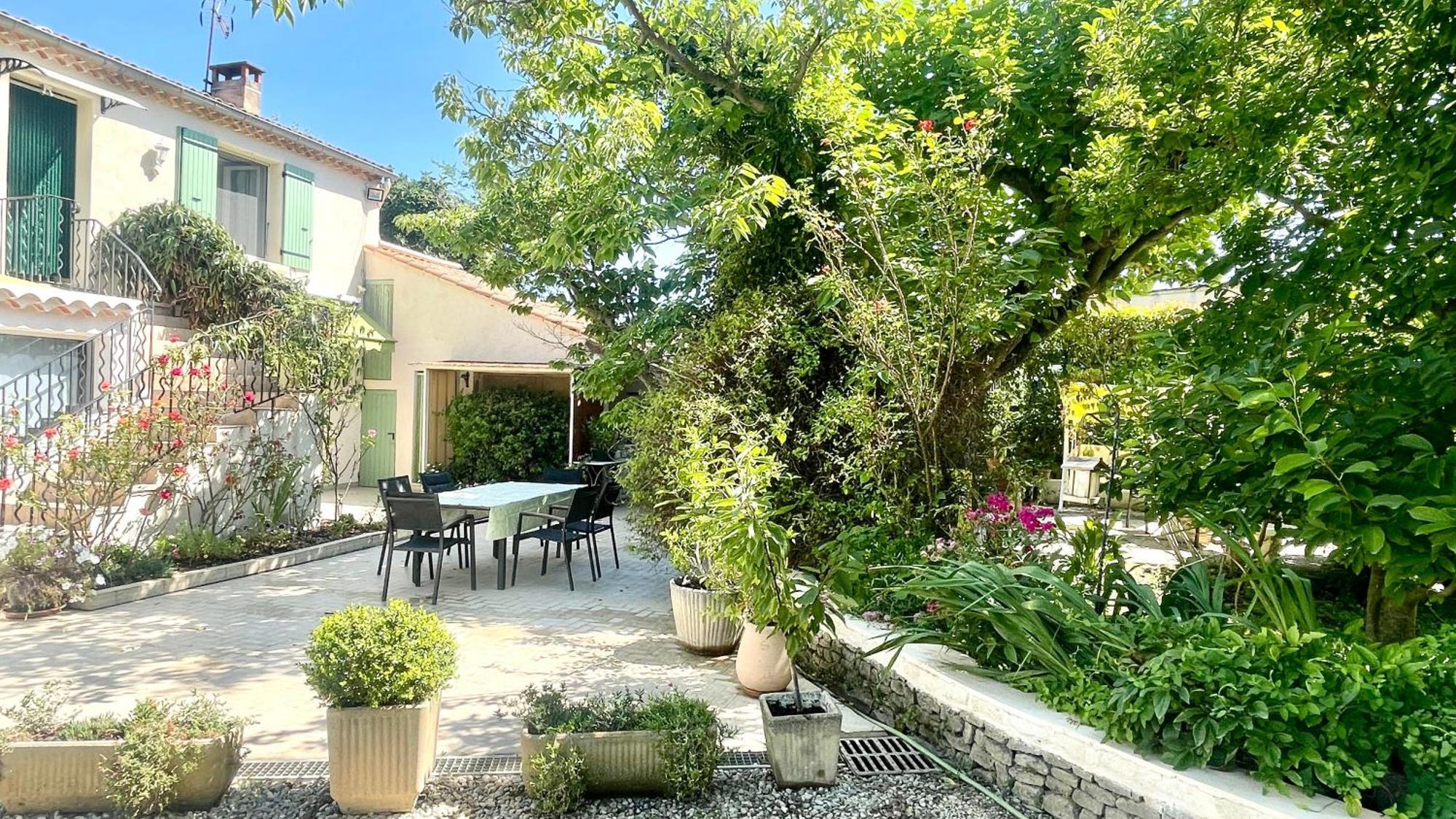 Rendez-Vous Avec Les Cigales - Gite 6 Personnes 100M2 - Piscine Privee - Climatisation Cheval-Blanc Exterior photo