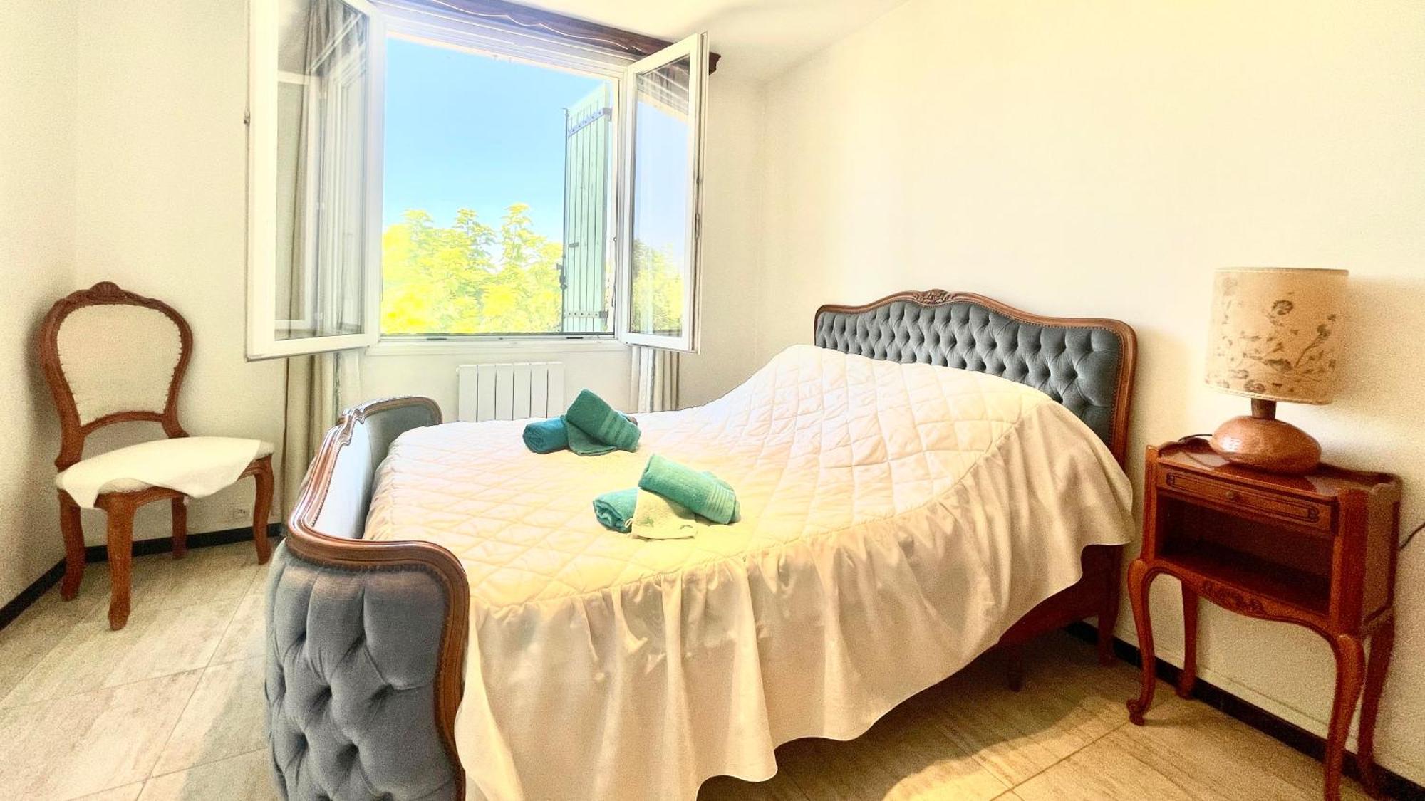 Rendez-Vous Avec Les Cigales - Gite 6 Personnes 100M2 - Piscine Privee - Climatisation Cheval-Blanc Exterior photo